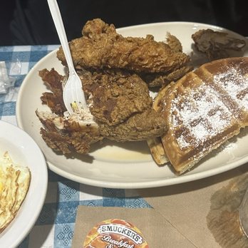 Daisy Mae’s - Bone in chicken & waffles.. Chicken dry cooked earlier and just refried, waffle full of cinnamon and dry... - Breakfast & Brunch Near Me - New Orleans, Louisiana