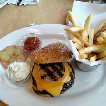 The Cheesecake Factory - Classic Cheeseburger with Aoli, ketchup, and Fries - New American Near Me - Tampa, Florida