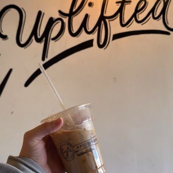 Cafe Aficionado - Cookie butter iced latte - Coffee & Tea Near Me - Los Angeles, California