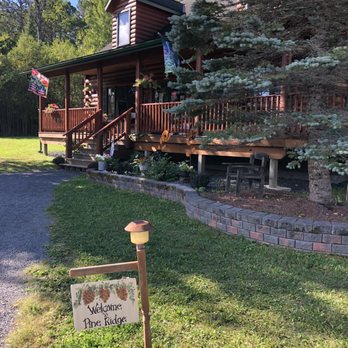 Pine Ridge Gift Shop - Flowers & Gifts Near Me - Kabetogama, Minnesota