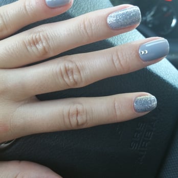 Acryliq Nails - Nail Salons Near Me - Canoga Park, California