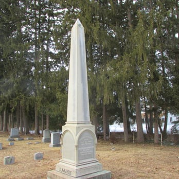 East Avon Cemetery - Modest obelisk - Funeral Services & Cemeteries Near Me - West Avon, Connecticut East Avon Cemetery - Modest obelisk - Funeral Services & Cemeteries Near Me - West Avon, Connecticut