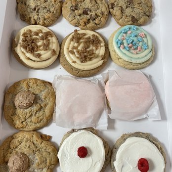 Crumbl - Vienna - Bakeries Near Me - Vienna, Virginia Crumbl - Vienna - Bakeries Near Me - Vienna, Virginia