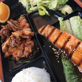 Sushiland - Salmon Teriyaki and Chicken Teriyaki Bento Box - Japanese Near Me - Hayward, California