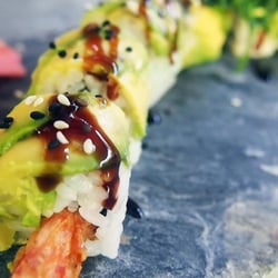 Nao 83 Tulum Beach - Dragon Roll