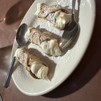 Papa's Tomato Pies - 3 Mini Cannoli - Pizza Near Me - Robbinsville, New Jersey