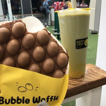Happy Lemon - U Village - Chocolate waffle and mango matcha smoothie - Bubble Tea Near Me - Seattle, Washington