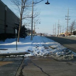 Walgreens - Seriously walgreens corp...u can't spare a few bucks to clear the sidewalk??