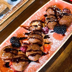 Ruby's Pizza & Grill - Profiteroles