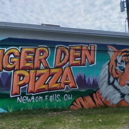 TIGER DEN PIZZA - Updated December 2025 - 10 Photos - 96 E Broad