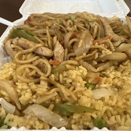Chicken Lo Mein