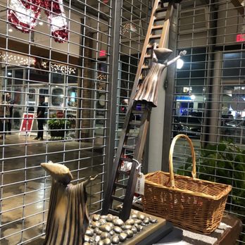 Mercado 369 - Art Galleries Near Me - Dallas, Texas