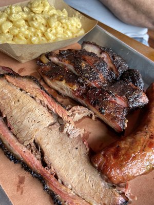 Red White & Que Smokehouse by null