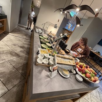 Holiday Inn - Breakfast - Hotels Near Me - Munich, BY