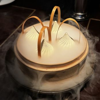卅二公館 - Fruited bao on top of clouds - Dim Sum Near Me - Hong Kong, HK 卅二公館 - Fruited bao on top of clouds - Dim Sum Near Me - Hong Kong, HK