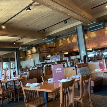 Ivar's Acres of Clams - Interior - Seafood Near Me - Seattle, Washington