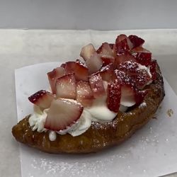 T.ology - Strawberry Nutella Croffle