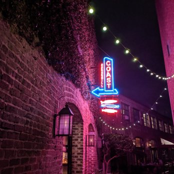 Hutson Alley - Hutson Alley - Landmarks & Historical Buildings Near Me - Charleston, South Carolina Hutson Alley - Hutson Alley - Landmarks & Historical Buildings Near Me - Charleston, South Carolina