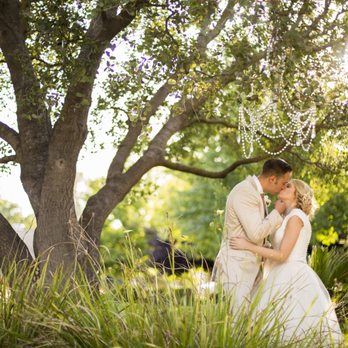 Leaning Oak Ranch - Venues & Event Spaces Near Me - Bakersfield, California Leaning Oak Ranch - Venues & Event Spaces Near Me - Bakersfield, California