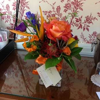 Fleurant Flowers & Design - Gorgeous birthday flowers delivered to the Kennebunkport Inn. - Florists Near Me - Kennebunk, Maine Fleurant Flowers & Design - Gorgeous birthday flowers delivered to the Kennebunkport Inn. - Florists Near Me - Kennebunk, Maine