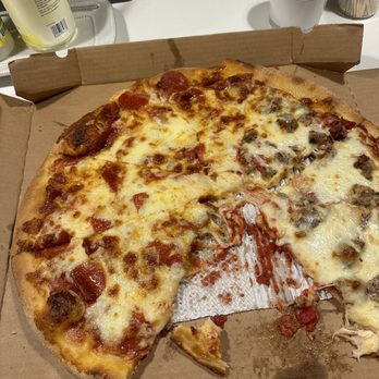 Star Pizza - Pizza Near Me - Houston, Texas Star Pizza - Pizza Near Me - Houston, Texas