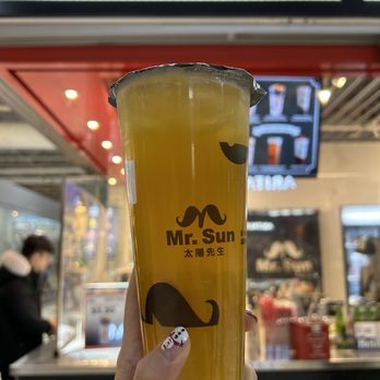 Mr. Sun Tea - Peach Green Tea - Bubble Tea Near Me - Markham, Ontario