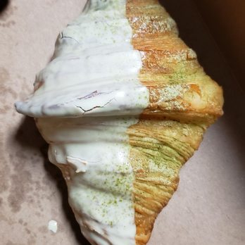 Angus T - Matcha croissant - Cafes Near Me - Vancouver, British Columbia