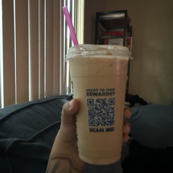 Dutch Bros Coffee - Iced Annihilator- light ice this not what I asked for - Juice Bars & Smoothies Near Me - Glendale, Arizona