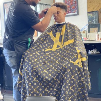 Dapper Don Barber Lounge - Barbers Near Me - Costa Mesa, California Dapper Don Barber Lounge - Barbers Near Me - Costa Mesa, California