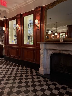 Antoine's Restaurant by null