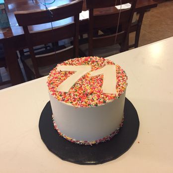 Glace Cakes - Custom Cakes Near Me