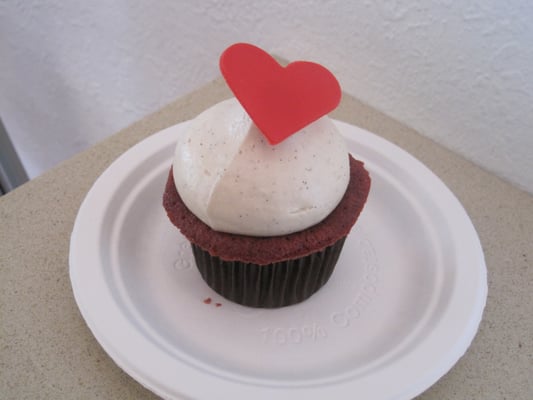 Buttercream Cupcakes & Coffee by null