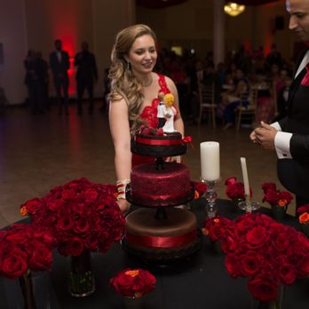 Oasis Palace - Cake table as decorated by staff with cake and flowers from a different vendor. - Party & Event Planning Near Me - Newark, California