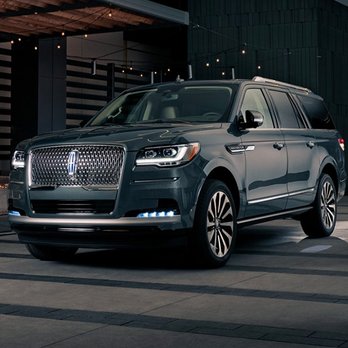 Gold Star Luxury Hawaii - Black Lincoln Navigator Available - Town Car Service Near Me Gold Star Luxury Hawaii - Black Lincoln Navigator Available - Town Car Service Near Me