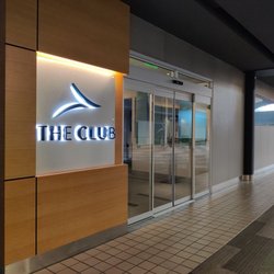 The Club at Pittsburgh International Airport - Entrance