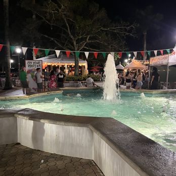 Abacoa Town Center Amphitheatre - Stadiums & Arenas Near Me - Jupiter, Florida