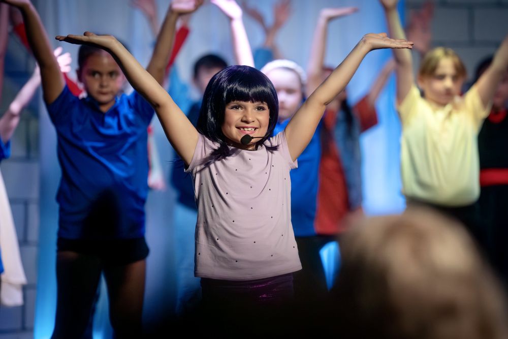 Spotlight Performing Arts Logo