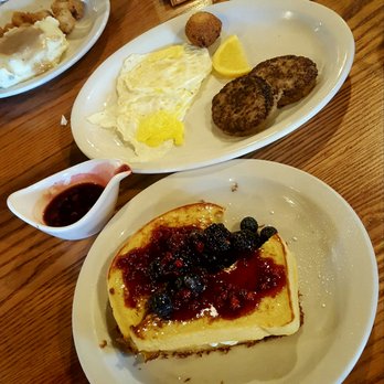 Cracker Barrel Old Country Store - White choc n berry french toast is delicious but seasonal. Missing the wht choc, which was fine bc otherwise it might have been too sweet. - Southern Near Me - Jacksonville, Florida
