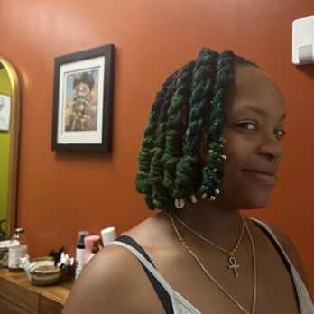 Root & Honey - Loc knot bob - Hair Salons Near Me - Grosse Pointe, Michigan Root & Honey - Loc knot bob - Hair Salons Near Me - Grosse Pointe, Michigan