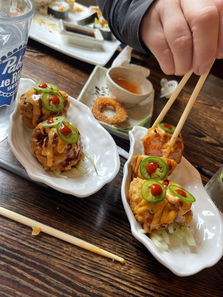 WASABI Updated August 2024 48 Photos & 49 Reviews 132 E Superior