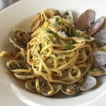 Caffe Concerto - Vongole - Pizza Near Me - Los Angeles, California