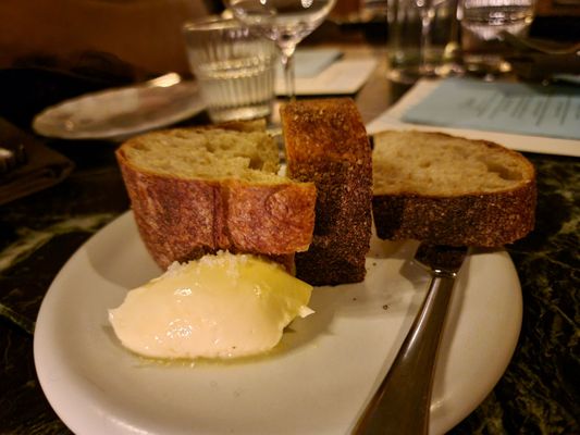 Maison Bar À Vins by null