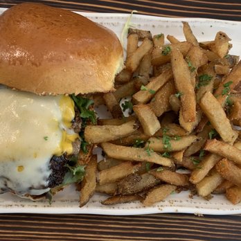 CR NoMa - CR Burger and fries - Mediterranean Near Me - Washington, DC, District of Columbia