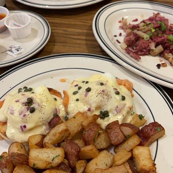 Mimi's Cafe - Breakfast & Brunch Near Me - Fontana, California Mimi's Cafe - Breakfast & Brunch Near Me - Fontana, California
