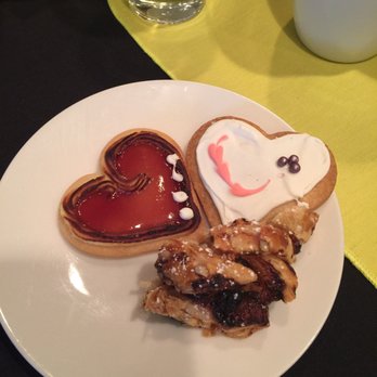 Libra - Mother's Day brunch dessert assortments - Breakfast & Brunch Near Me - Orlando, Florida