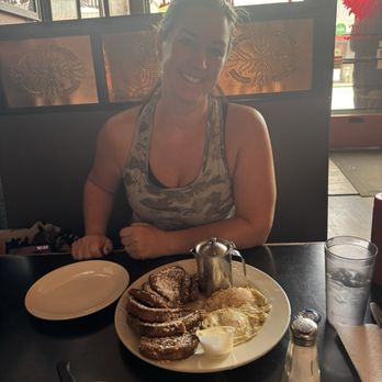 The Black Iron Grill - American Near Me - Vernonia, Oregon
