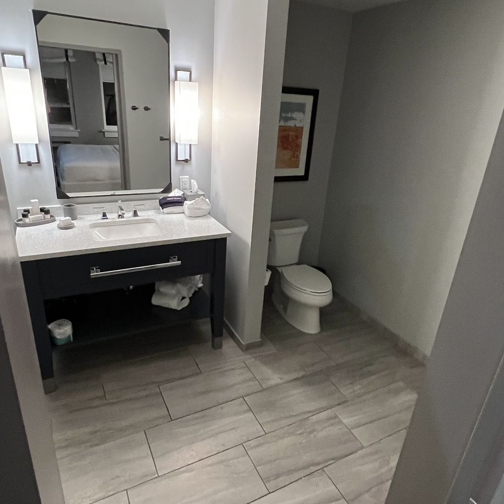 The Bristol Hotel - Hotels Near Me - Bristol, Virginia