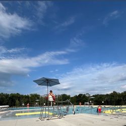 Veterans Memorial Pool