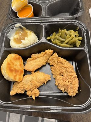 LEE S FAMOUS RECIPE CHICKEN Updated July 2025 11 Photos 27 L