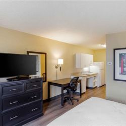 Extended Stay America - New York City - LaGuardia Airport - Studio Suite - 1 Queen Bed